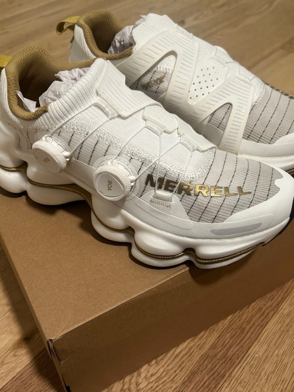 MERRELL / BRAND NEW!!! / SpeedARC Surge BOA Hiking Shoes / Size 8 / NWT and box